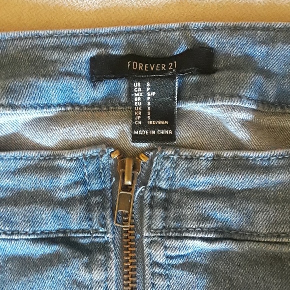 Jean skirt - Picture 3 of 3